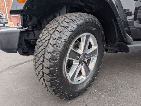 Used 2015 Jeep Wrangler Unlimited Sahara w/ Altitude image 6