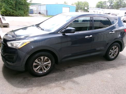 Used 2016 Hyundai Santa Fe Sport image 3