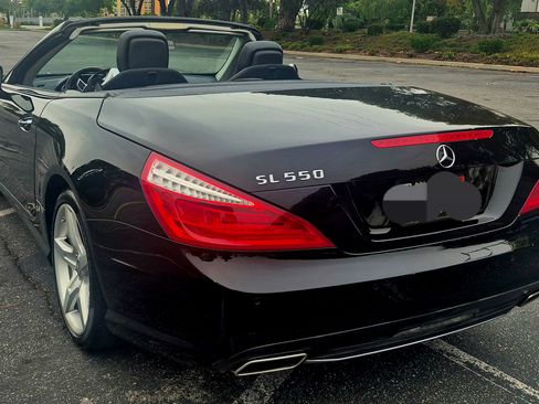 Used 2013 Mercedes-Benz SL 550 image 19