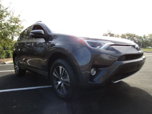Used 2017 Toyota RAV4 XLE image 7