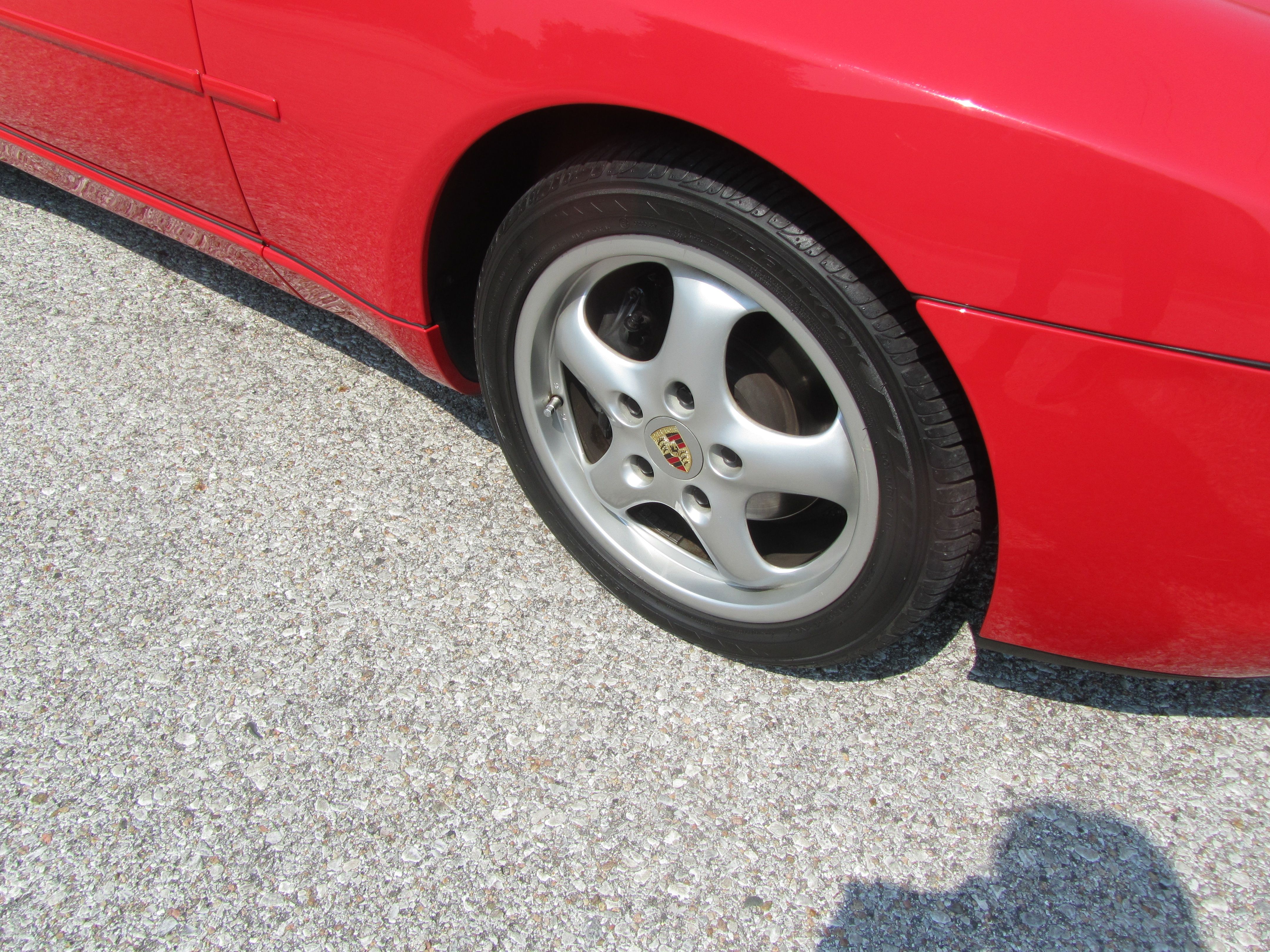 Used 1995 Porsche 968 Coupe RWD image 10