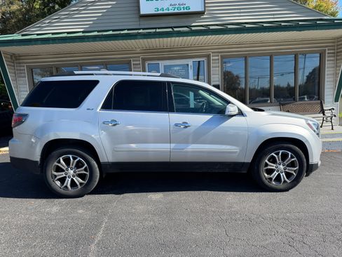 Used 2016 GMC Acadia SLT image 1