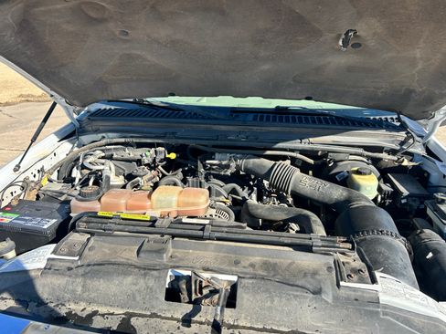 Used 2000 Ford Excursion XLT image 19