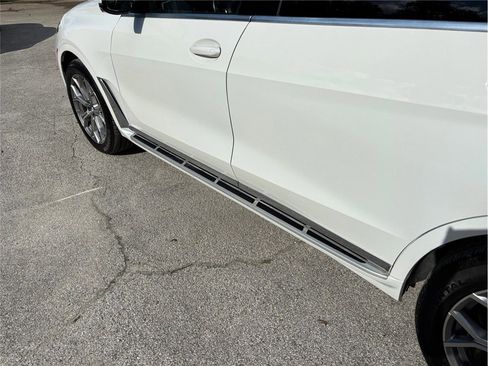 Used 2021 BMW X7 xDrive40i image 19