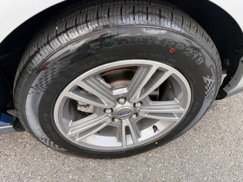 Used 2012 Ford Mustang Premium image 29