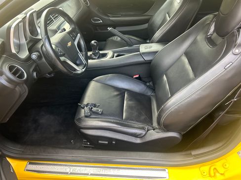 Used 2012 Chevrolet Camaro SS Coupe RWD image 10