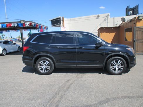 Used 2018 Honda Pilot AWD EX-L w/ Navigation & RES image 2