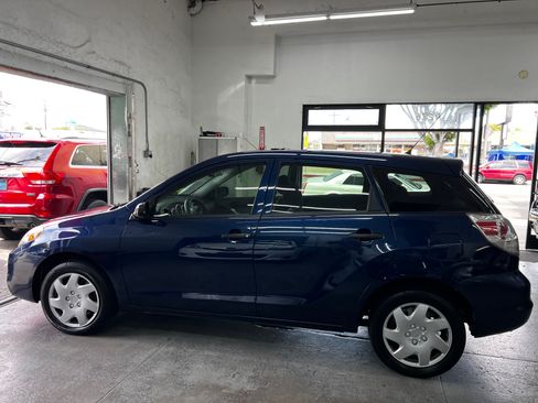 Used 2005 Toyota Matrix image 3