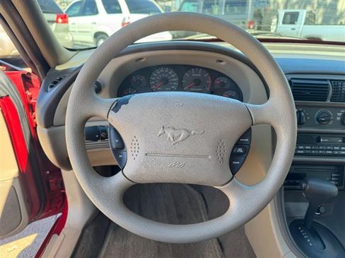 Used 2000 Ford Mustang image 12