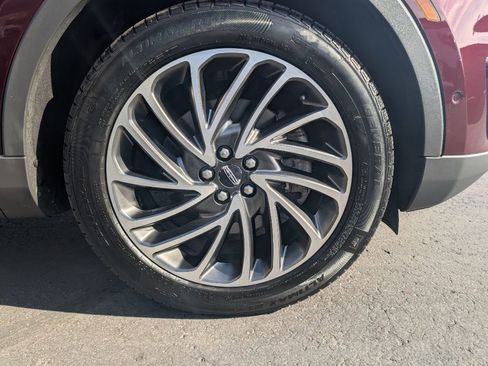 Used 2019 Lincoln Nautilus Reserve image 5