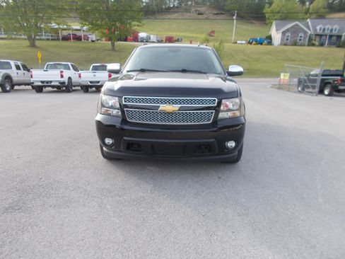 Used 2008 Chevrolet Avalanche AWD/4WD image 2