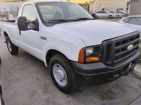 Used 2005 Ford F250 image 5