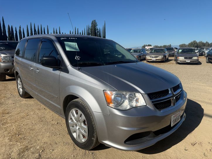 Used 2017 Dodge Grand Caravan SE FWD image 1