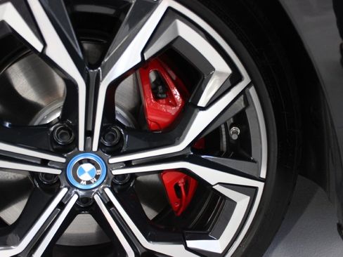 Used 2024 BMW i4 xDrive40i image 16