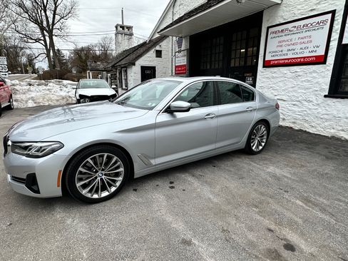 Used 2021 BMW 530i xDrive image 6