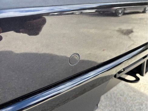 Used 2024 Chevrolet Tahoe Z71 image 16