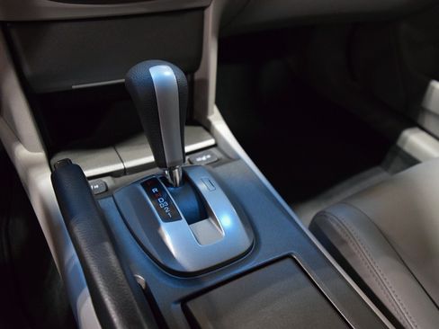 Used 2012 Honda Accord EX-L image 25