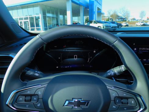 New 2025 Chevrolet TrailBlazer ACTIV image 2