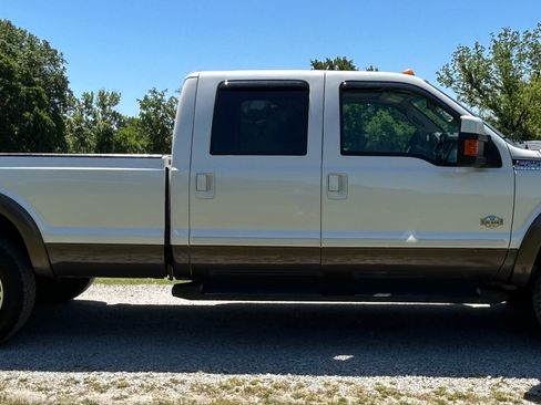 Used 2016 Ford F250 4x4 Crew Cab Super Duty image 10