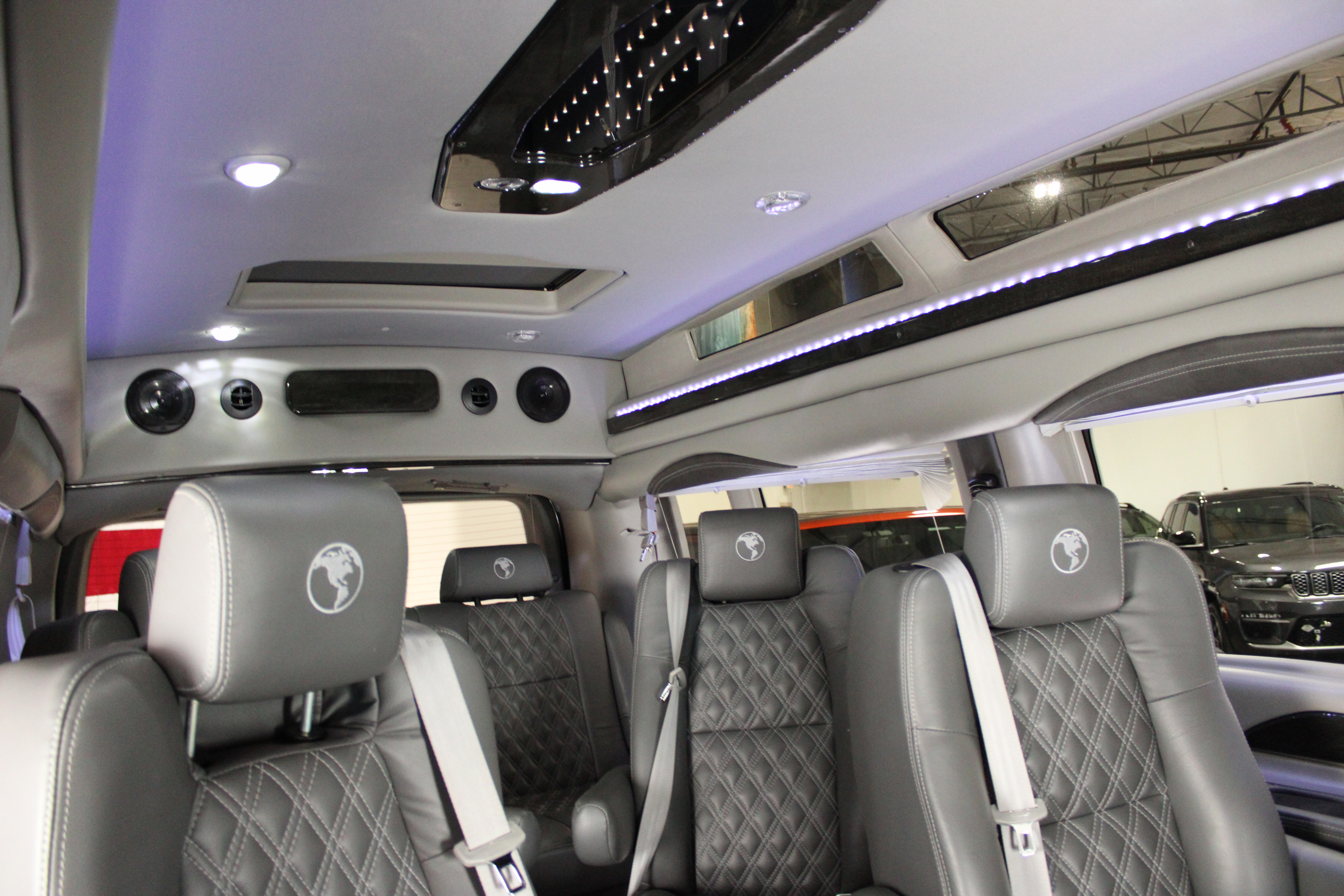 Used 2025 Ford Transit 150 Low Roof AWD image 13