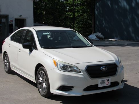 Used 2017 Subaru Legacy 2.5i AWD/4WD image 11
