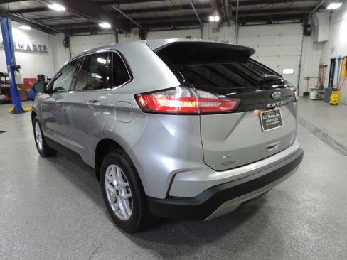 Used 2024 Ford Edge SEL image 19