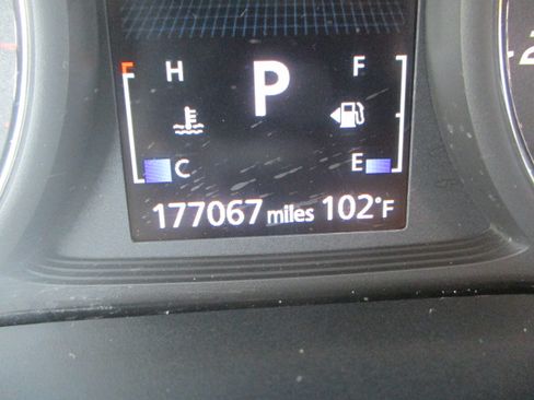 Used 2016 Mitsubishi Outlander 4WD ES image 32