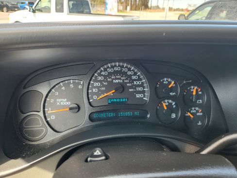 Used 2005 Chevrolet Avalanche LT image 12