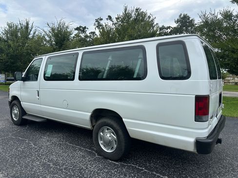Used 2008 Ford E-350 and Econoline 350 XLT image 4