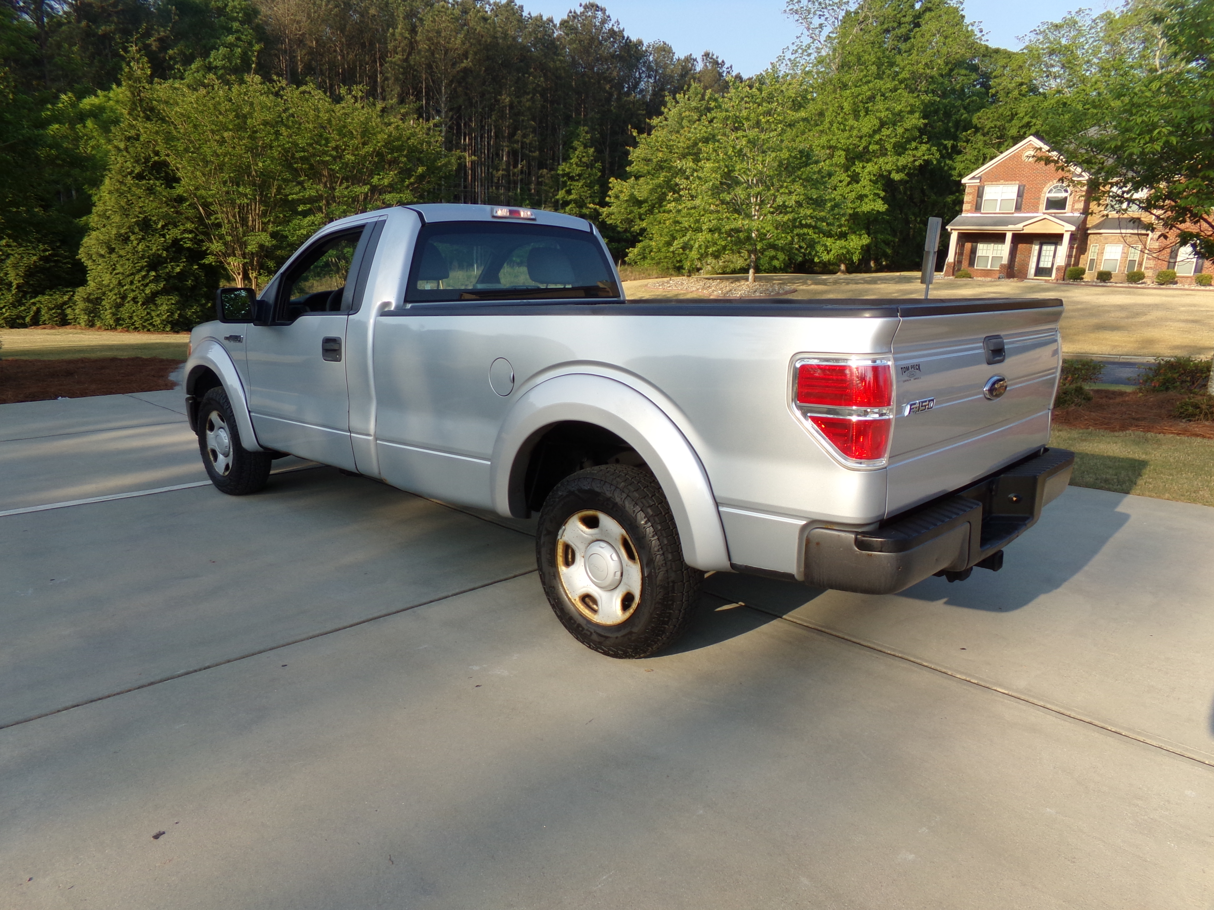 Used 2009 Ford F150 2WD Regular Cab XL image 3