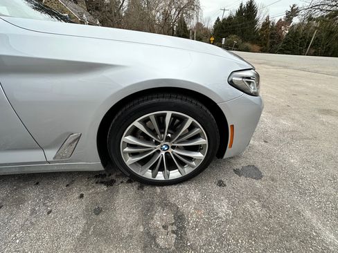 Used 2021 BMW 530i xDrive image 11