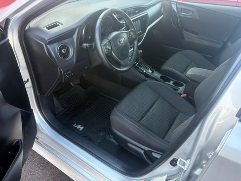Used 2017 Toyota Corolla iM image 21