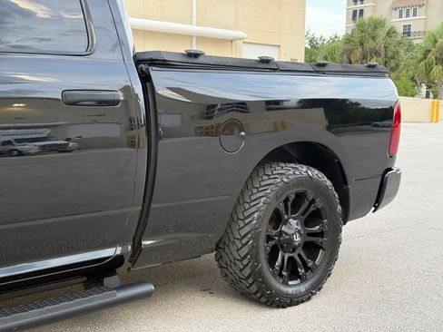 Used 2014 RAM 1500 ST RWD image 33