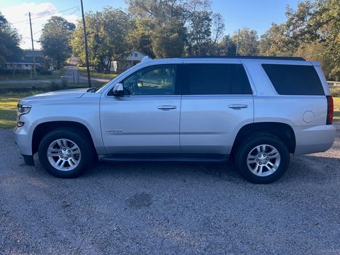 Used 2017 Chevrolet Tahoe LT image 1
