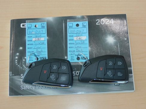 Used 2024 GMC Sierra 3500 AT4 image 41