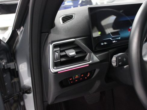 Used 2023 BMW i4 eDrive35 image 17