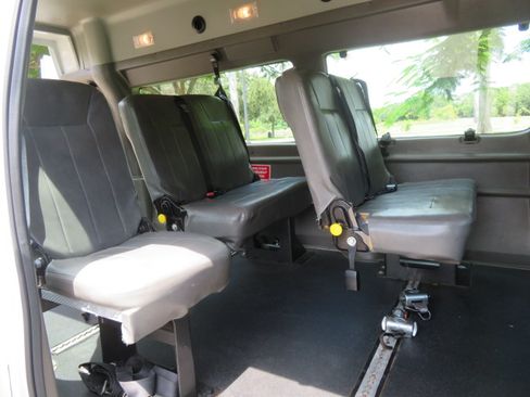 Used 2011 Ford E-350 and Econoline 350 Extended Super Duty RWD image 27
