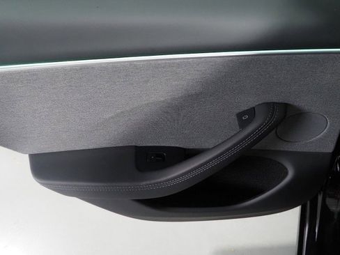 Used 2025 Tesla Model 3 Long Range image 62