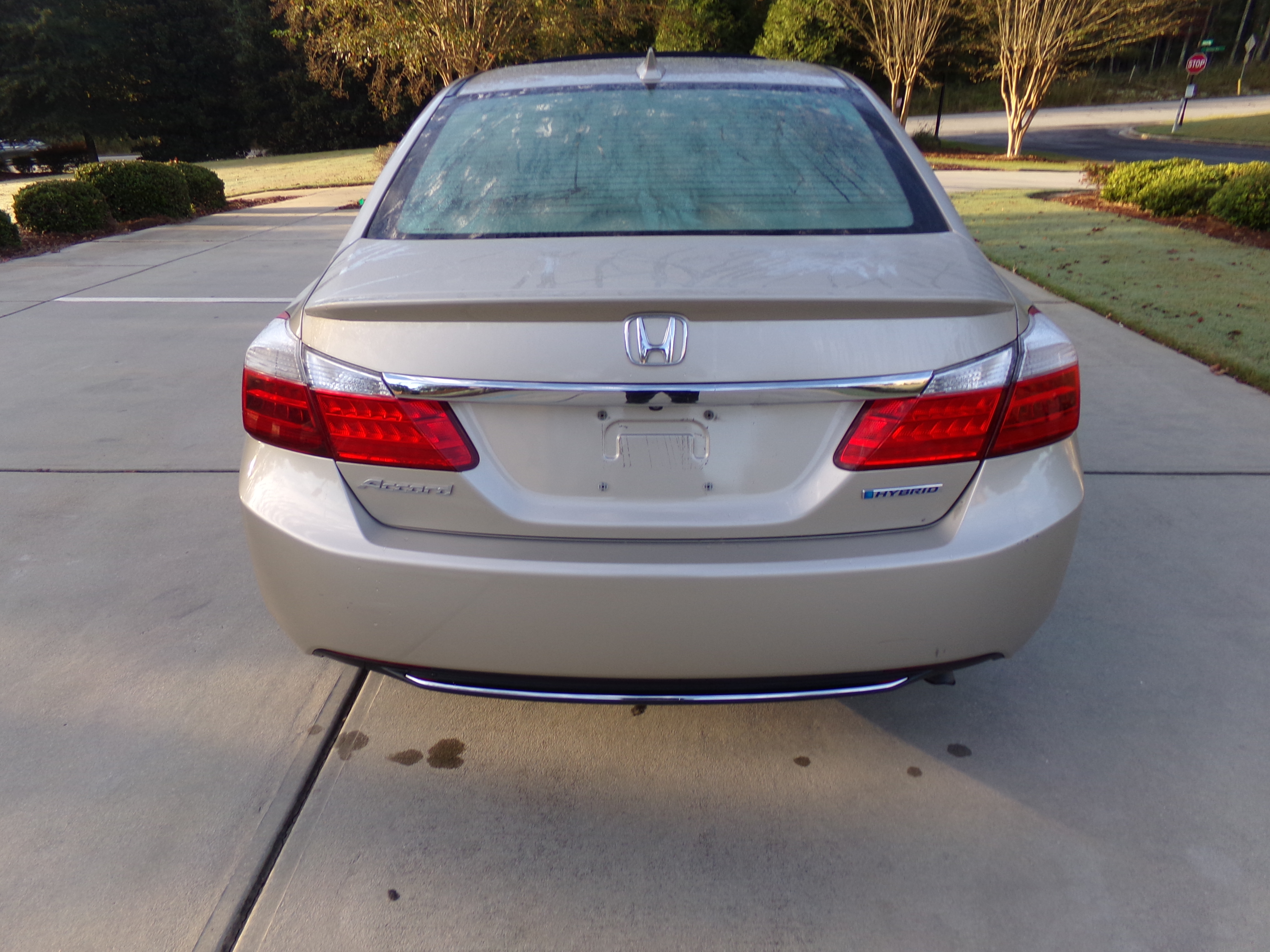 Used 2015 Honda Accord EX-L Hybrid Sedan image 5