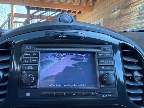 Used 2011 Nissan Juke AWD image 13