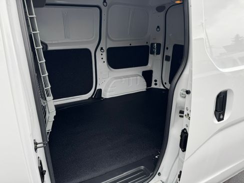 Used 2020 Nissan NV200 S FWD image 5