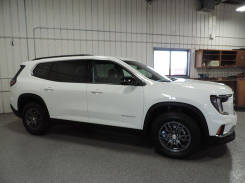 Used 2025 GMC Acadia Elevation image 10