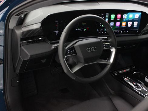 Used 2025 Audi A6 e-tron Premium image 18