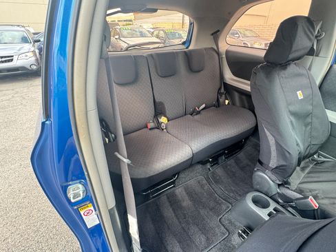 Used 2009 Toyota Yaris image 16