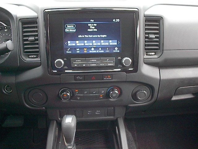 Used 2024 Nissan Frontier S RWD image 18