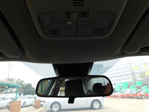 Used 2017 Toyota Corolla SE image 17