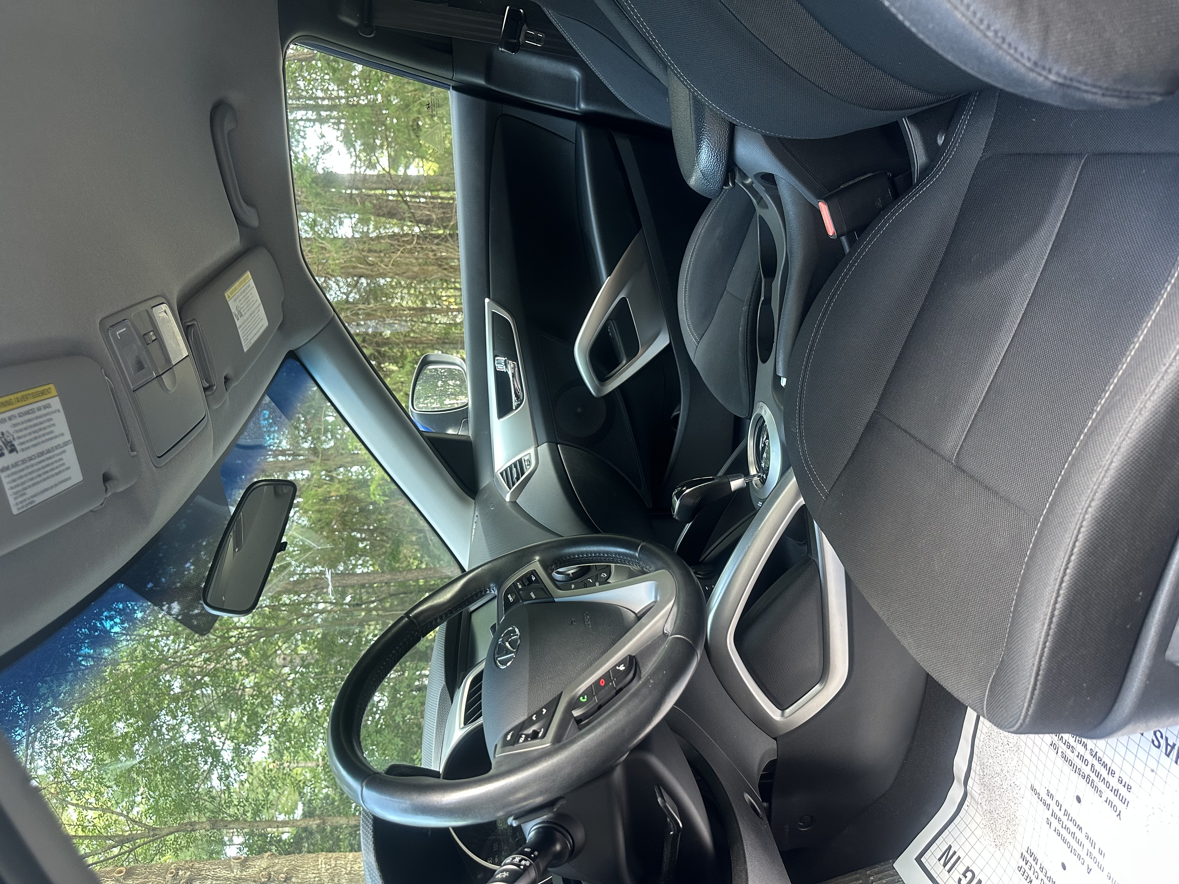 Used 2017 Hyundai Veloster FWD image 12