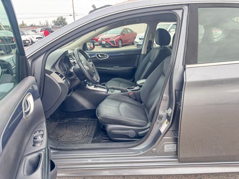 Used 2019 Nissan Sentra SR image 15
