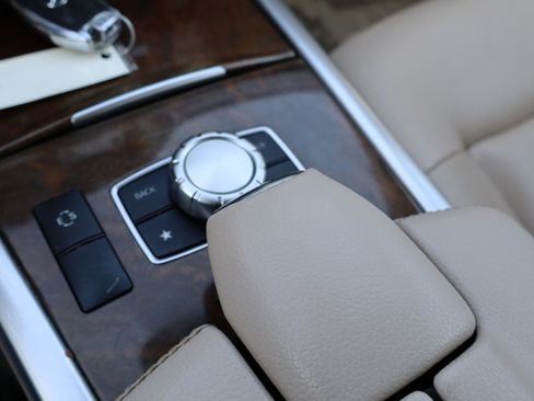 Used 2015 Mercedes-Benz E 350 Sport image 33