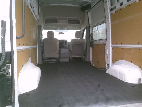 Used 2016 Nissan NV 2500 S image 6